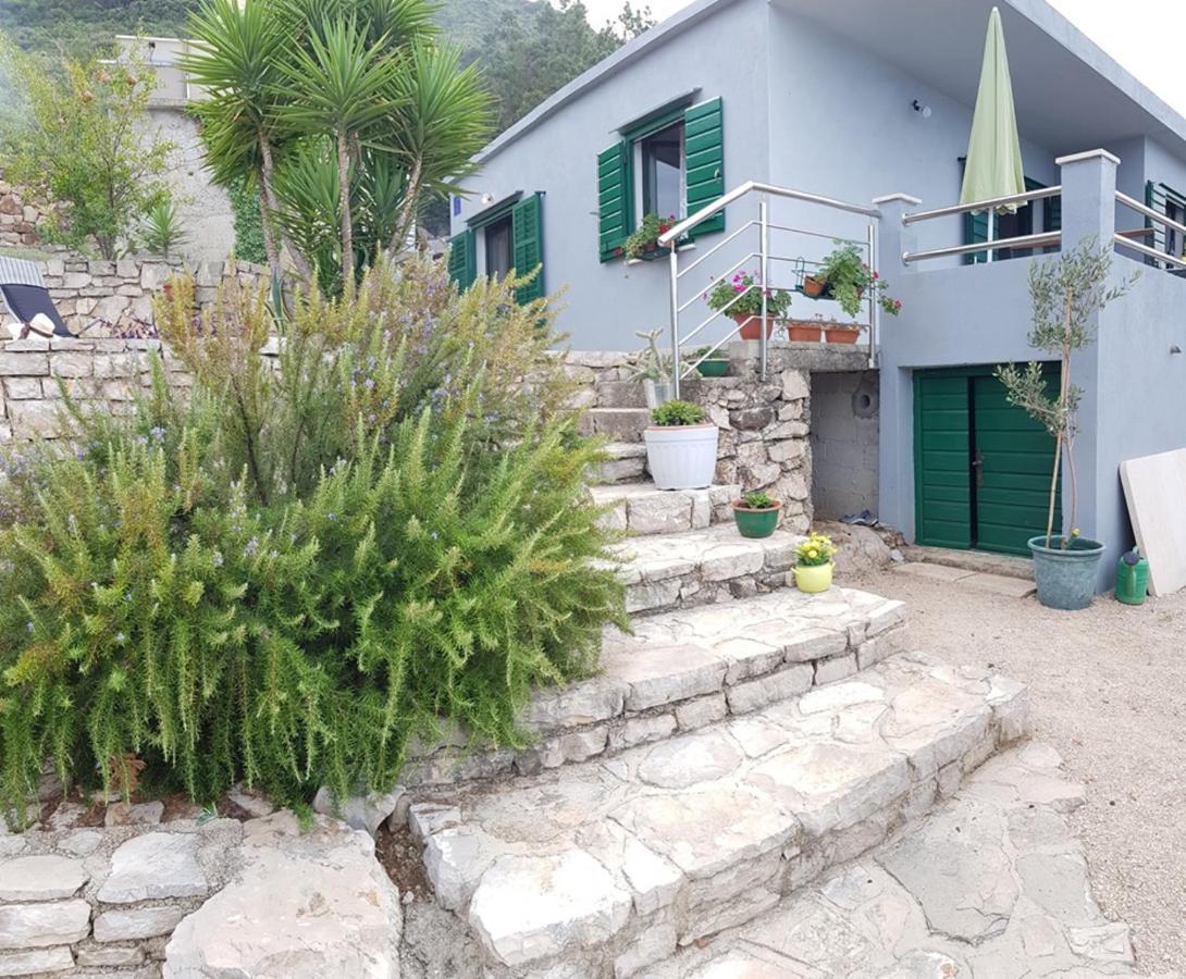 Holiday House Jakov Gdinj Kültér fotó